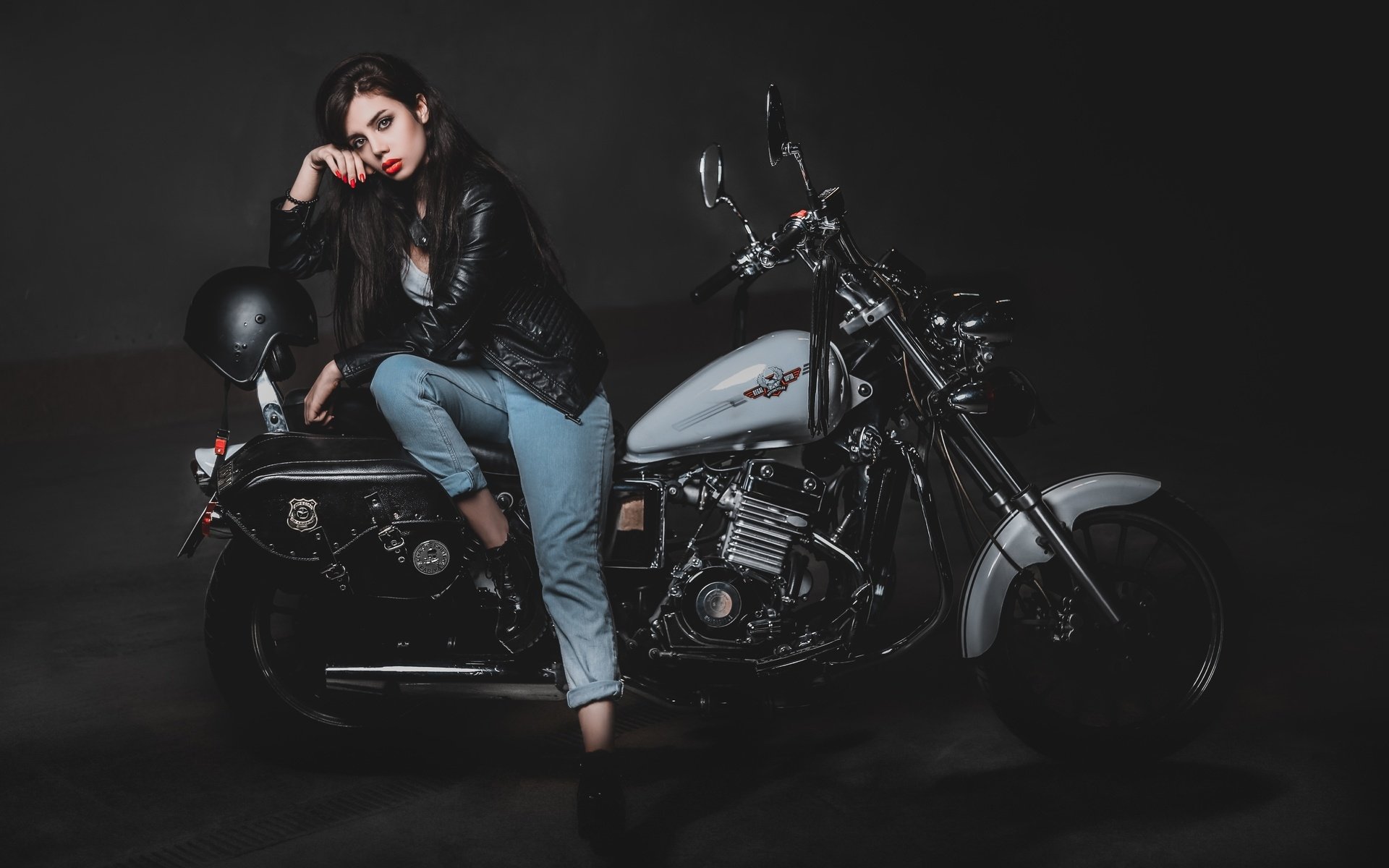 Biker girls: style and drive in Varanasi
