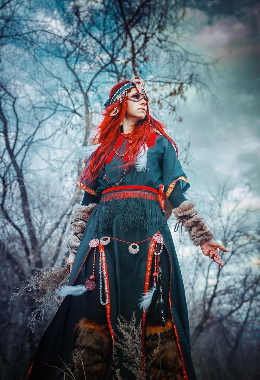 Girls in Slavic costumes underwear in Varanasi