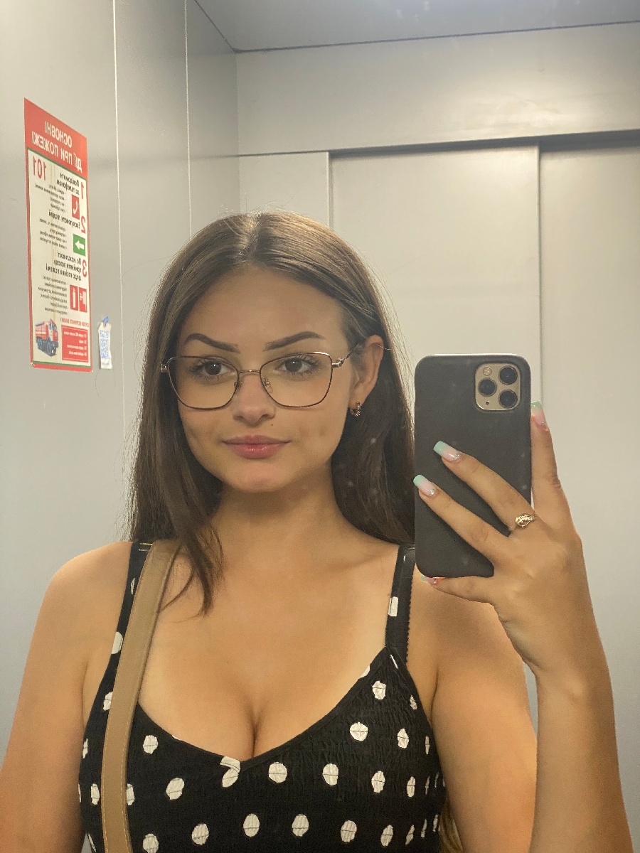 Sexy model Stacy in Varanasi